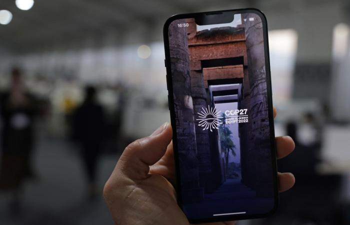 "تعكير المزاج العام"..إعلامية مصرية تنتقد قرار جمارك المحمول ونجيب ساويرس يعلق