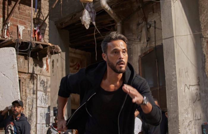 «فن
      الحرب»
      يعيد
      يوسف
      الشريف
      للمنافسة
      في
      الدراما
      الرمضانية