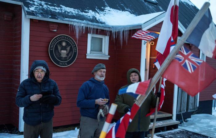 روسيا:
      احتجاز
      فرنسا
      ناقلة
      نفط
      «استفزاز
      غير
      مقبول»
      وسنرد
      عليه