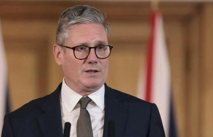 رئيس الوزراء البريطاني يبحث هاتفياً مع الرئيس الأمريكي العلاقات الثنائية وقضايا إقليمية