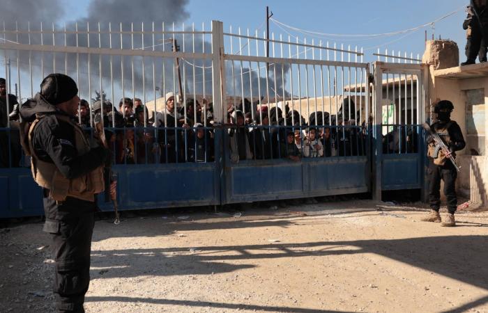 الدفاع
      المدني
      في
      غزة
      يعلن
      مقتل
      فتيين
      في
      غارة
      إسرائيلية