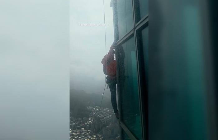 الأمطار تُحبط محاولة أليكس هونولد تسلّق ناطحة سحاب من 101 طابقًا دون معدات في تايبيه