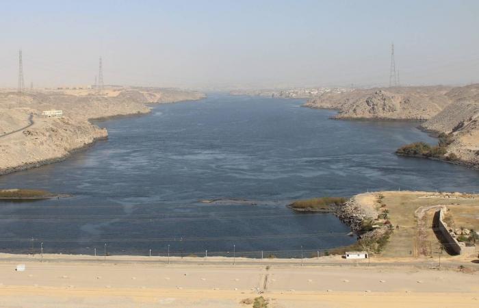 تونس:
      حملات
      بيئية
      لتنظيف
      المناطق
      المتضررة
      من
      الفيضانات