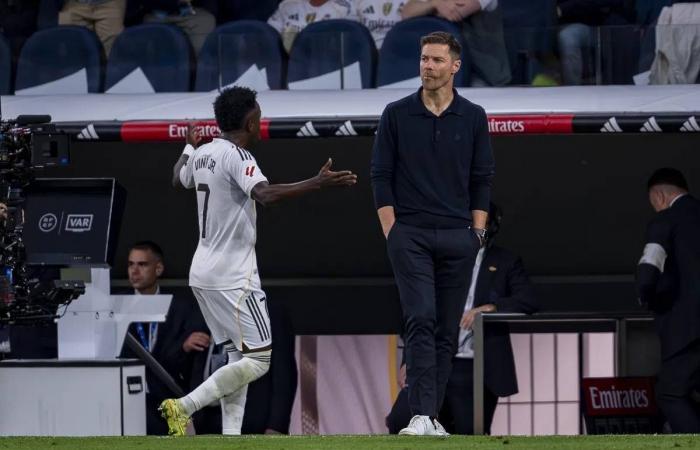 سلوت
      يلوم
      الإرهاق
      في
      خسارة
      ليفربول
      أمام
      بورنموث