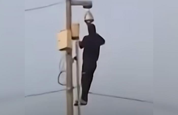 منها تقنية التعرف إلى الوجوه.. هل استُخدمت إيران أنظمة مراقبة صينية لقمع الاحتجاجات؟