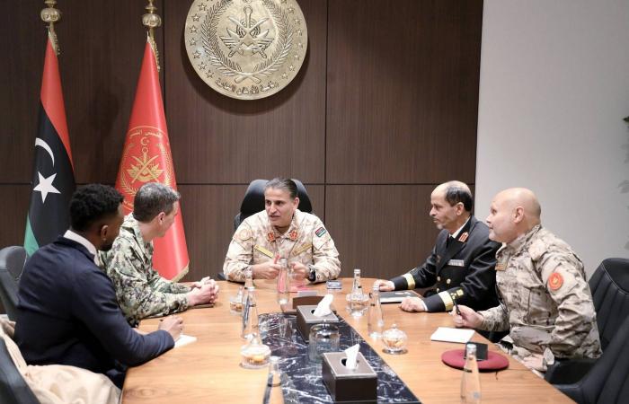 ليبيا
      لاستضافة
      مناورة
      أميركية
      وسط
      آمال
      بـ«توحيد
      الجيش»