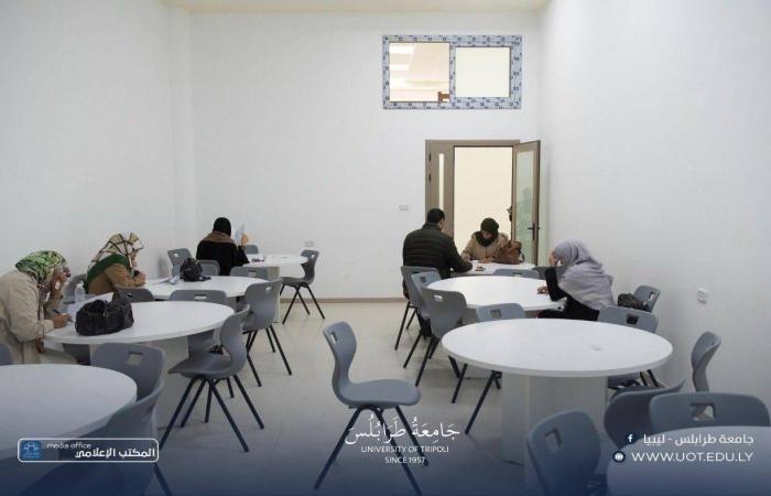 الصلابي
      يمد
      الجسور
      نحو
      شرق
      ليبيا...
      وحفتر
      يلتزم
      الصمت