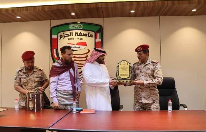 «سفينة
      الخير»
      التركية
      تصل
      العريش
      دعماً
      لغزة