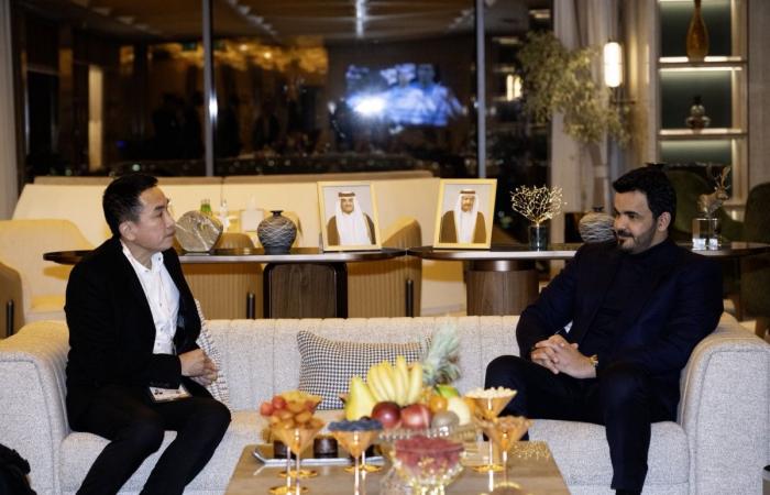 الشيخ جوعان يلتقي عدداً من قيادات الحركة الأولمبية الدولية ويحضر حفل عشاء المجلس الأولمبي الآسيوي