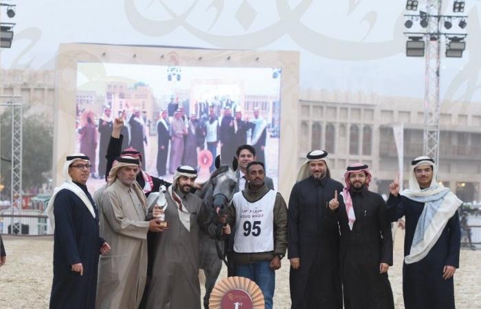 فعاليات مهرجان سوق واقف للفروسية تتواصل بنجاح كبير