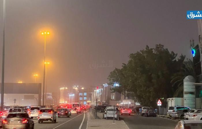 كتلة غبارية تدخل أجواء قطر.. والأرصاد تحذر من تدني الرؤية (صور)