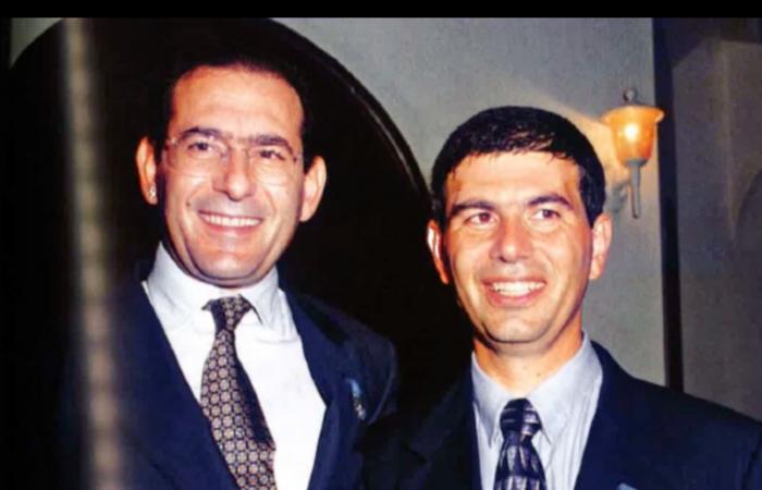 المصممة
      ڤيرا
      زولوتاريڤا...
      نشأة
      روسية
      وقلب
      مصري