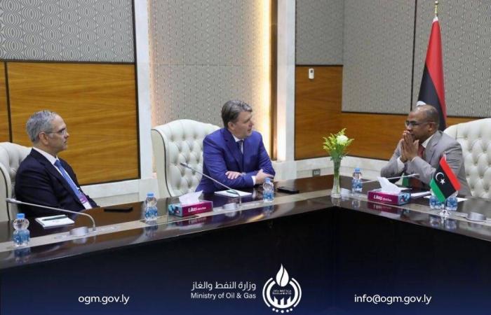 الدبيبة
      يرسّخ
      سياسة
      «الباب
      المفتوح»
      أمام
      الاستثمارات
      الكبرى