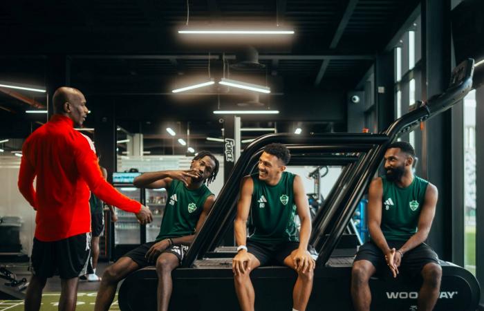 الأردني
      علي
      العزايزة
      إلى
      «الشباب»