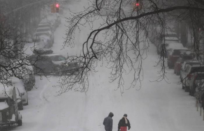 600 ألف منزل دون كهرباء جراء عاصفه ثلجية تضرب الولايات المتحدة الأمريكية