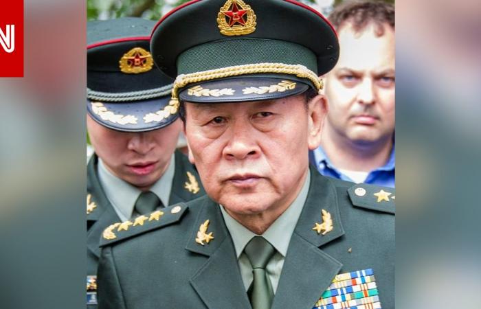 متابعة: كان مقرّبًا من الرئيس وزار أمريكا.. الصين تُطيح بأحد أكبر جنرالاتها