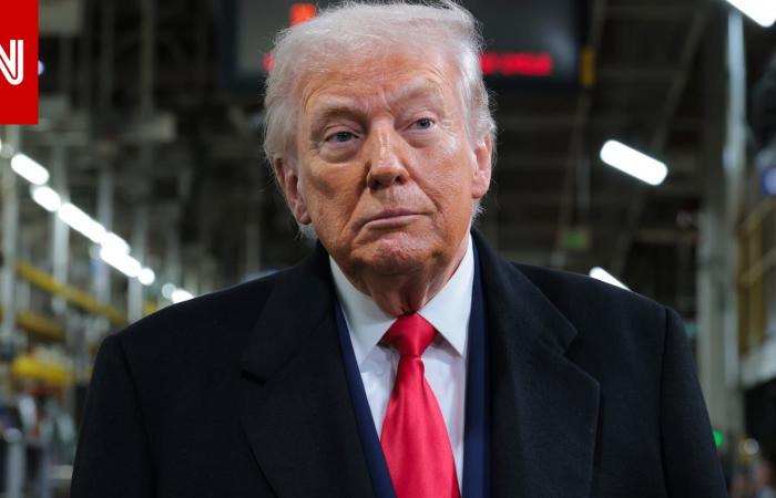 متابعة: حاكم مينيسوتا: لاحظت "تغيرا" في نبرة ترامب خلال مكالمة هاتفية