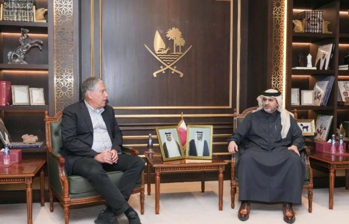 محافظ مصرف قطر المركزي يجتمع مع الرئيس العالمي لإدارة الأصول والثروات في غولدمان ساكس