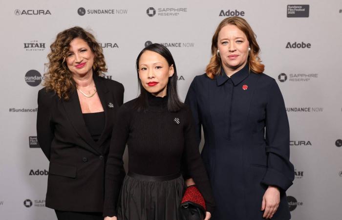 الشرع
      يلتقي
      بوتين
      لبحث
      مستقبل
      القوات
      الروسية
      في
      سوريا