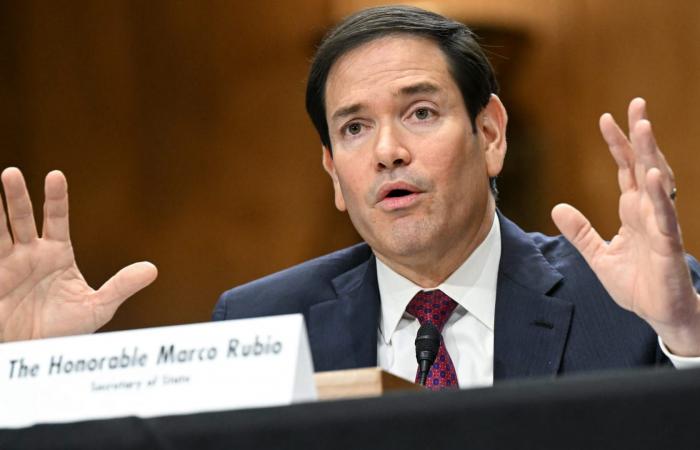 وزير الخارجية الأمريكي: النظام الإيراني قد يكون أضعف من أي وقت مضى