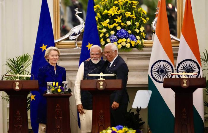 عوائد
      سندات
      اليورو
      تنخفض
      مع
      تحذير
      «المركزي
      الأوروبي»
      من
      قوة
      اليورو