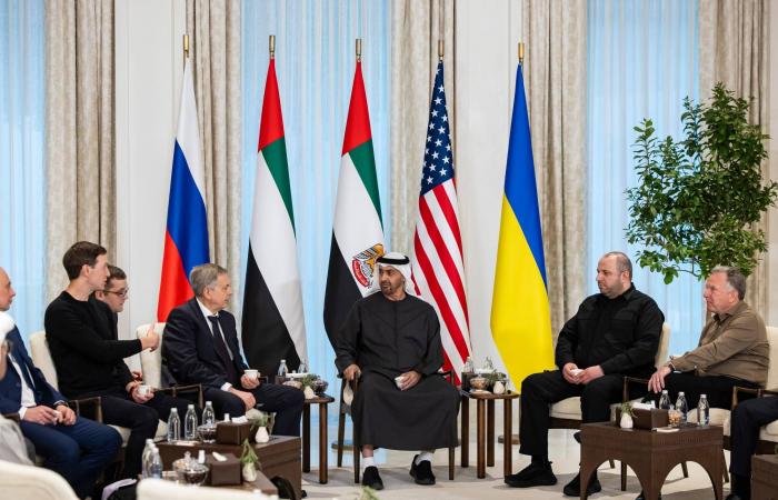 الدنمارك
      تبحث
      عن
      دعم
      أوروبي
      لمواجهة
      تطورات
      ملف
      غرينلاند