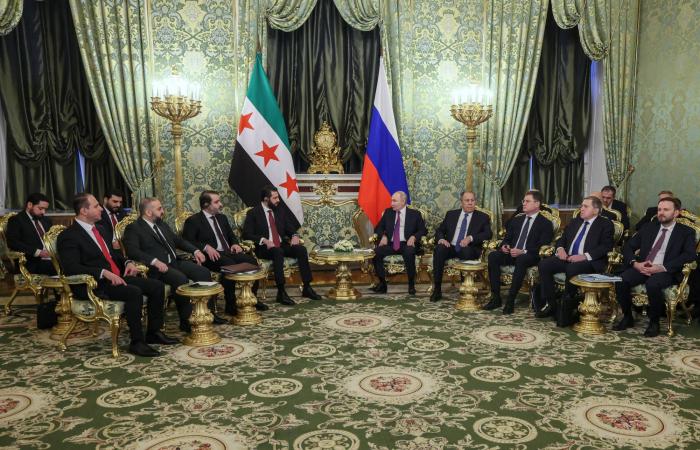 منع
      التبرج
      في
      الإدارات
      العامة
      يثير
      جدلاً
      في
      سوريا