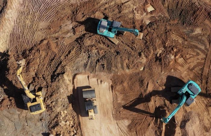 سباق عالمي على المعادن الحيوية.. ودور جديد لدول الخليج