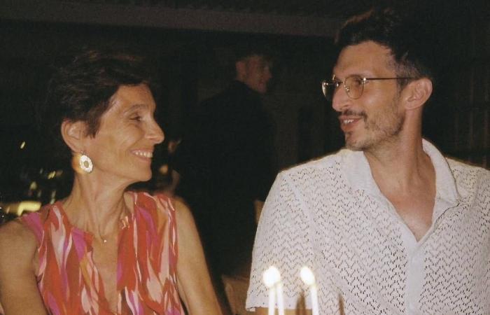 فرنسية
      خرِّيجة
      علوم
      سياسية
      تتزوَّج
      شخصية
      كرتونية
      يابانية