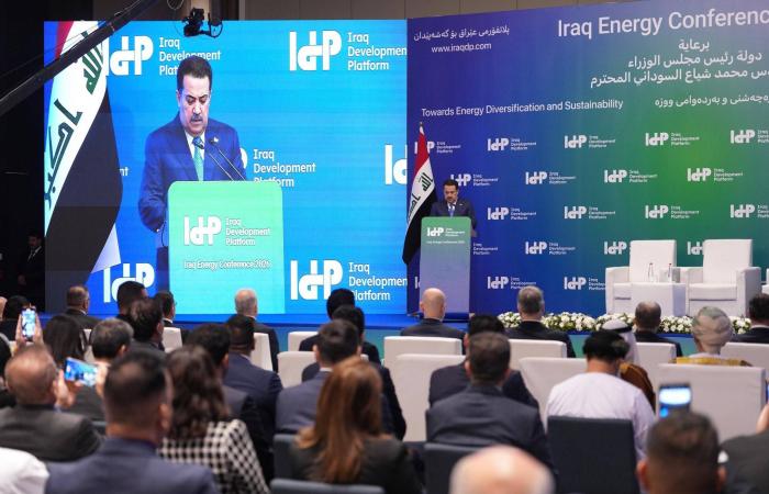 «مرشح
      التسوية»
      يعود
      إلى
      مفاوضات
      الحكومة
      العراقية
      الجديدة