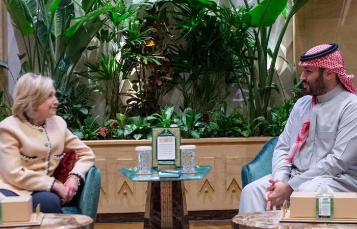السعودية.. محمد بن سلمان يستقبل هيلاري كلينتون بقصر اليمامة