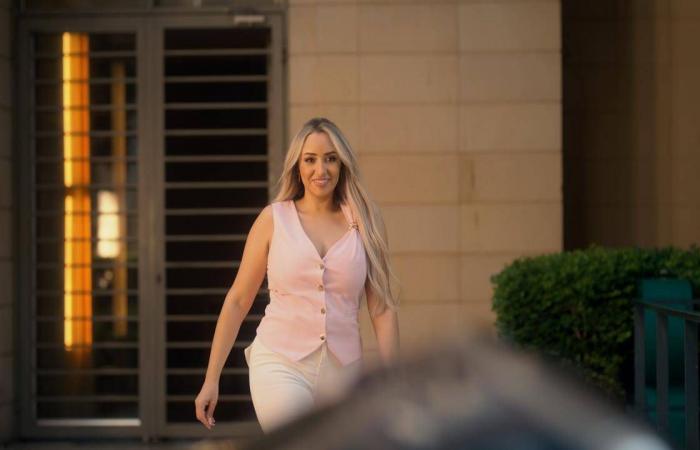 سارة
      سحاب
      لـ«الشرق
      الأوسط»:
      فيروز
      مُلهمتي
      الأولى