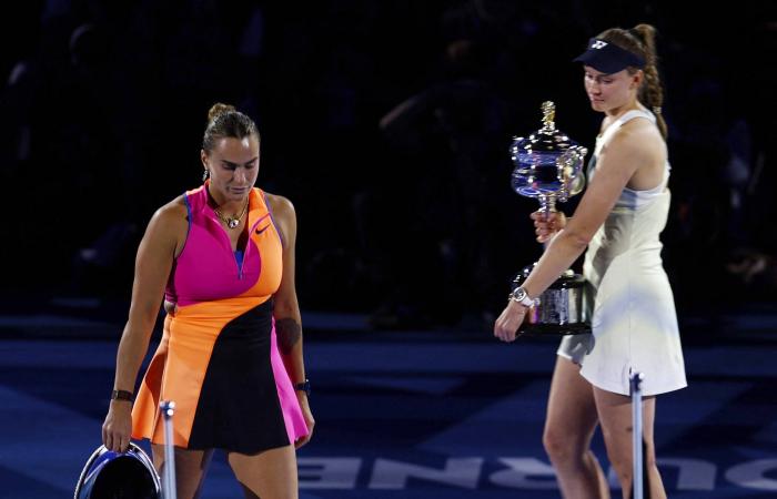 «دورة
      أستراليا»:
      ريباكينا
      تثأر
      من
      سابالينكا
      وتحرز
      اللقب