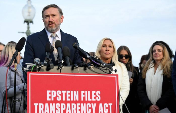 المبعوث
      الأميركي
      ويتكوف
      يؤكد
      إجراء
      مباحثات
      «بنّاءة»
      مع
      روسيا
      بشأن
      أوكرانيا