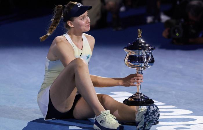 «دورة
      أستراليا»:
      ريباكينا
      تثأر
      من
      سابالينكا
      وتحرز
      اللقب