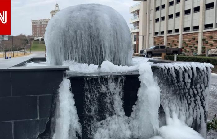 متابعة: صقيع شديد يُحول نافورة مياه إلى جليد بأمريكا.. وكاميرا CNN توثق المشهد