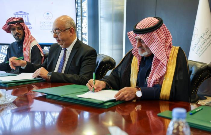 السعودية:
      «الحج
      والعمرة»
      توقف
      التعاقد
      مع
      1800
      وكالة
      سفر
      خارجية
      لقصور
      الأداء