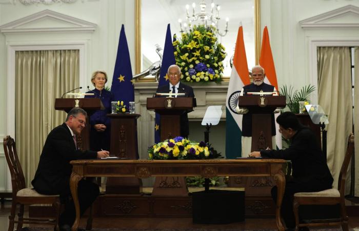 وزيرة
      الخارجية
      البريطانية:
      زيارة
      إثيوبيا
      ستركز
      على
      الهجرة