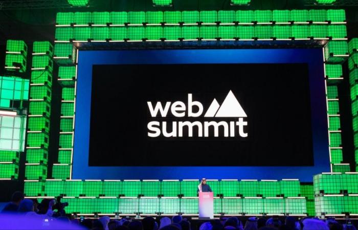 رئيس مجلس الوزراء وزير الخارجية يفتتح قمة الويب قطر 2026