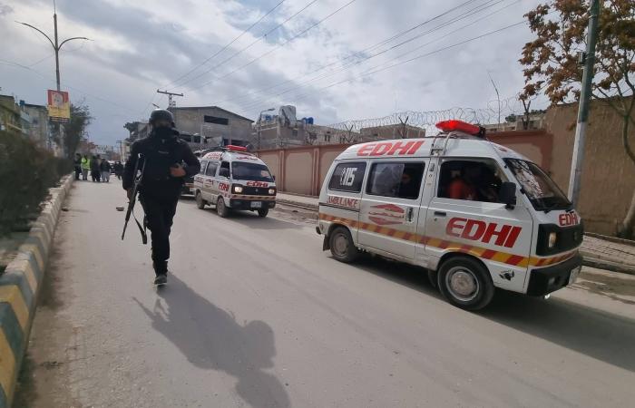 الصين
      تعدم
      4
      أشخاص
      أدينوا
      بتهمة
      إدارة
      عمليات
      احتيال
      في
      ميانمار