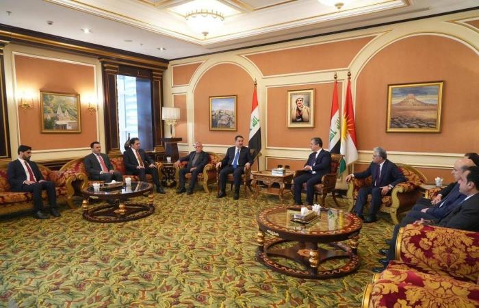 نصيحة
      فرنسية
      لـ«حزب
      الله»:
      حذارِ
      الانزلاق
      عسكرياً
      لإسناد
      إيران