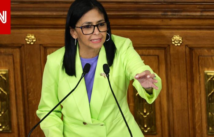 متابعة: أول اجتماع رسمي بين رئيسة فنزويلا المؤقتة والمبعوثة الأمريكية