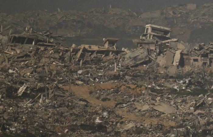 مصر
      تبدأ
      استقبال
      مصابين
      فلسطينيين
      من
      قطاع
      غزة
      عبر
      معبر
      رفح