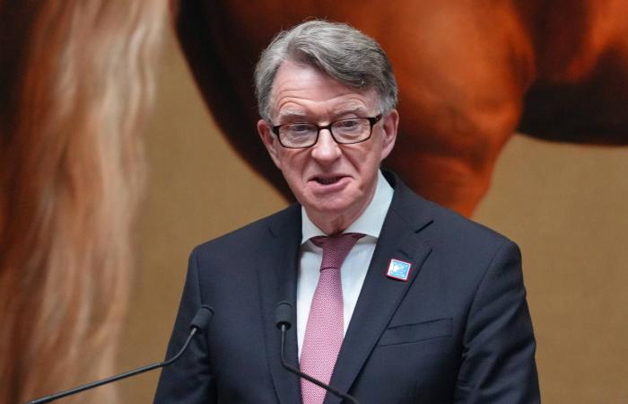 «فضائح
      إبستين»…
      اعتذارات
      واستقالات
      وإحراج