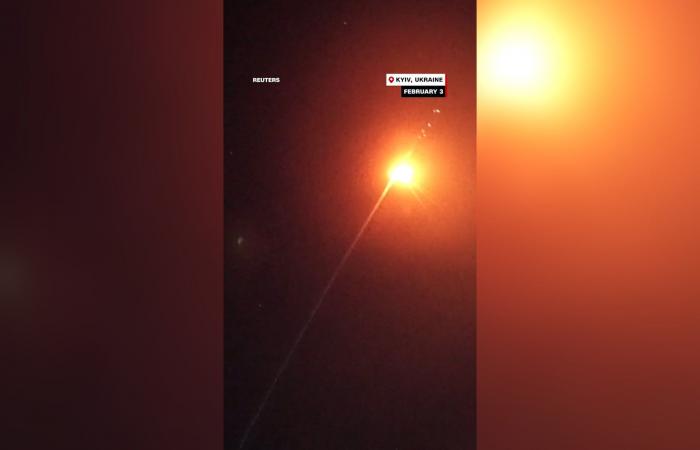 شاهد غارات روسية عنيفة على مدن أوكرانية رئيسية.. ما الهدف وراءها؟