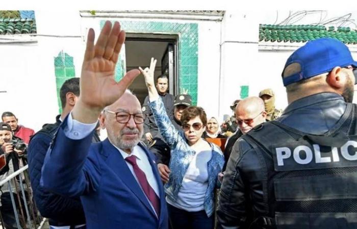 محكمة
      تونسية
      تؤيد
      وتشدد
      أحكاماً
      بالسجن
      على
      معارضين
      ومسؤولين
      سابقين