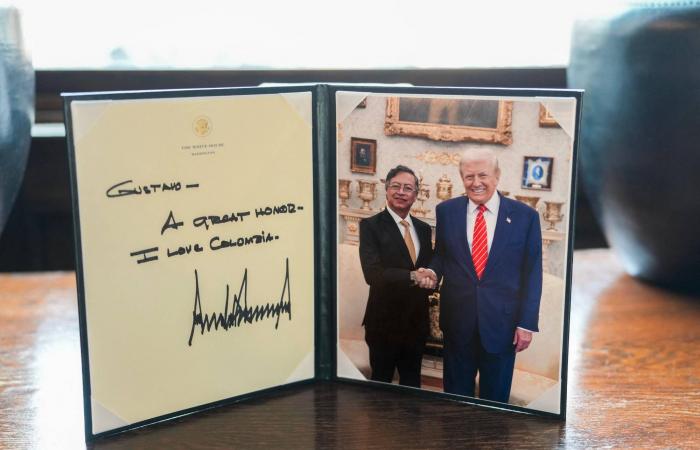 أكسيوس:
      المحادثات
      النووية
      بين
      أميركا
      وإيران
      تنعقد
      في
      عُمان
      الجمعة