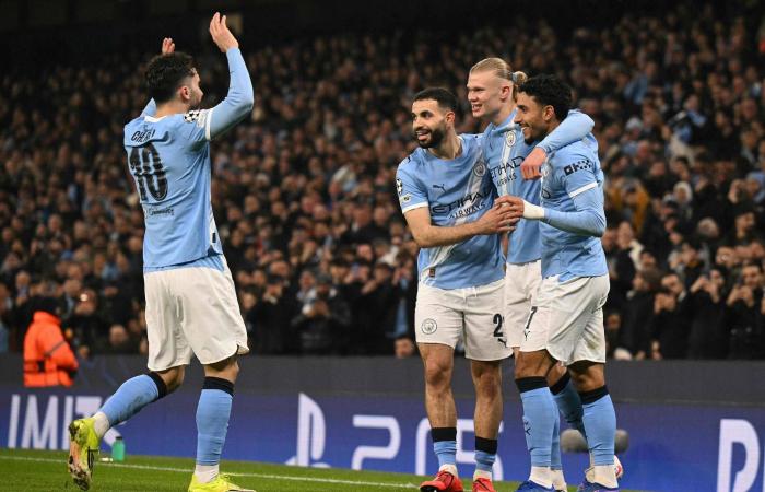 «الدوري
      المصري»:
      الأهلي
      يتعادل
      مع
      البنك
      الأهلي