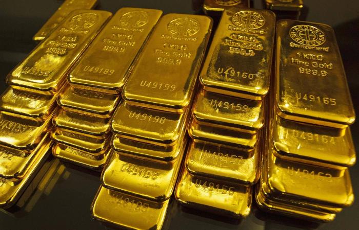 «الذهب
      المرمز»
      يزدهر
      مع
      قفزة
      الأسعار...
      وتحذيرات
      من
      مخاطر
      تنظيمية
      خفية