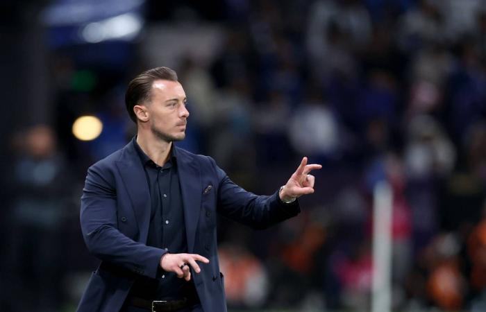 نجم
      سان
      جيرمان
      السابق
      يرفض
      عرض
      الاتحاد